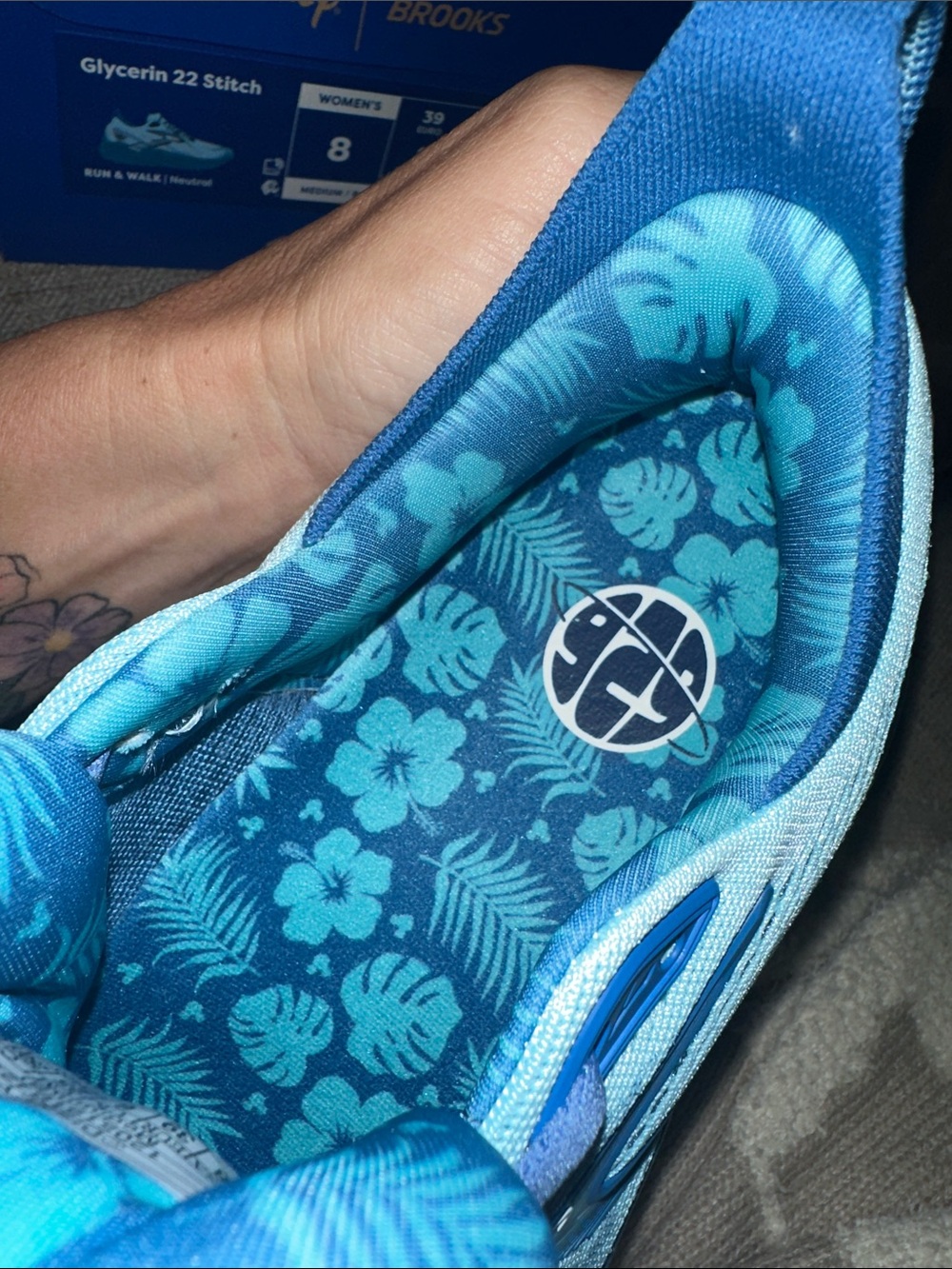 Glycerin 22 Stitch Disney Brooks Women's Running Shoe - Picture 6 of 8